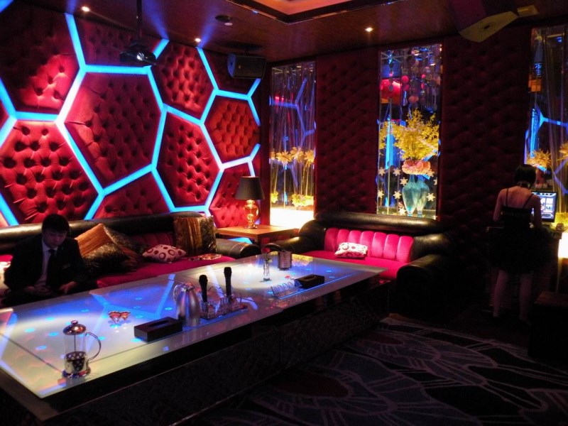 南宁商务ktv低端场所推荐-江南区ktv预订